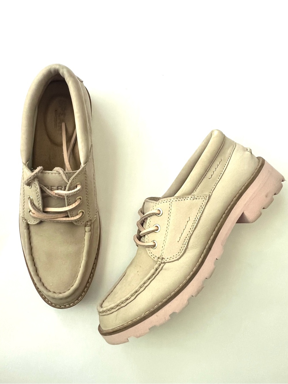 Sperry Women's Beige Leather Lace-Up Moccasins with Light Pink Sole